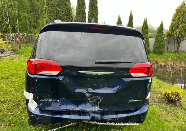 Chrysler Pacifica cena 65900 przebieg: 156700, rok produkcji 2018 z Rzeszów małe 67